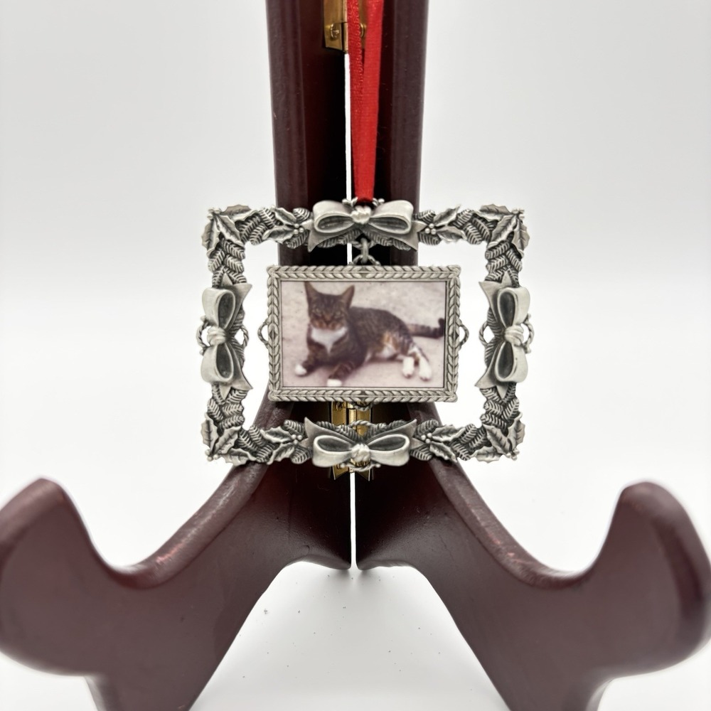 Seagull Pewter Mini Raised Holly & Ribbon Ornament Picture Frame Holidays New - Picture 5 of 9
